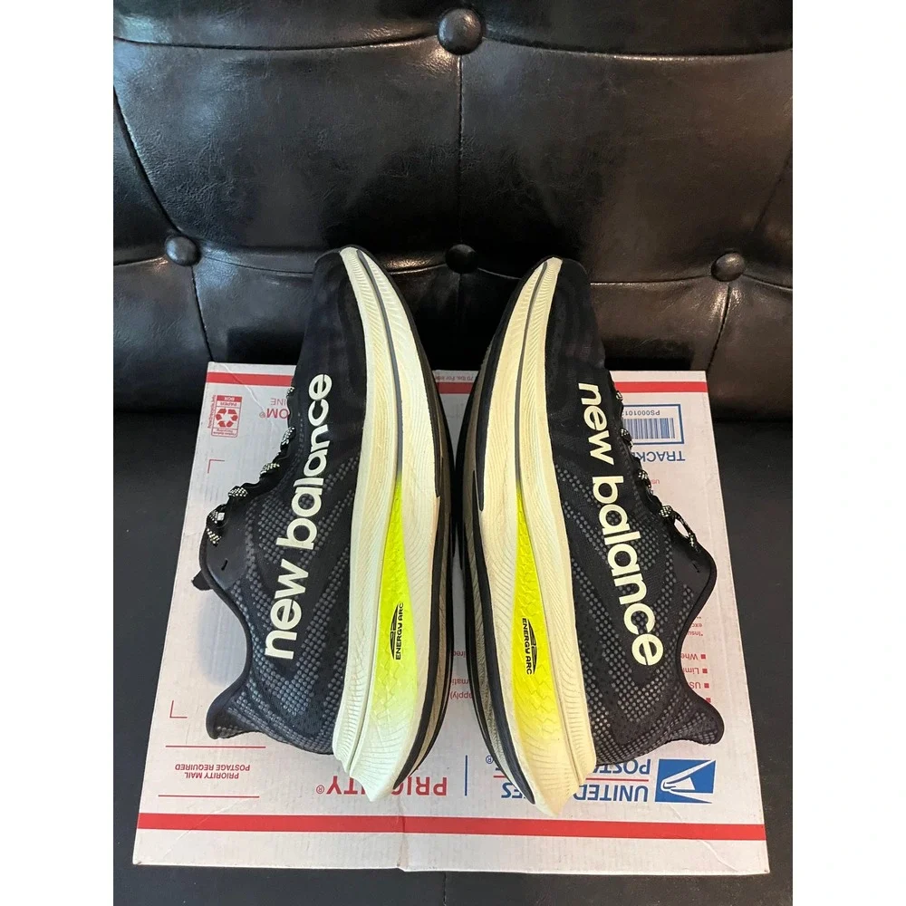 New Balance FuelCell SuperComp Trainer v2 Black Lime